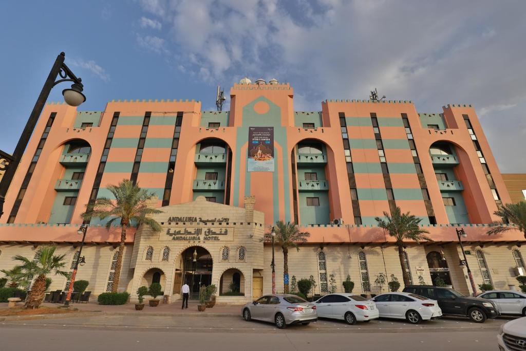 Popular attractions Area Nearby Property